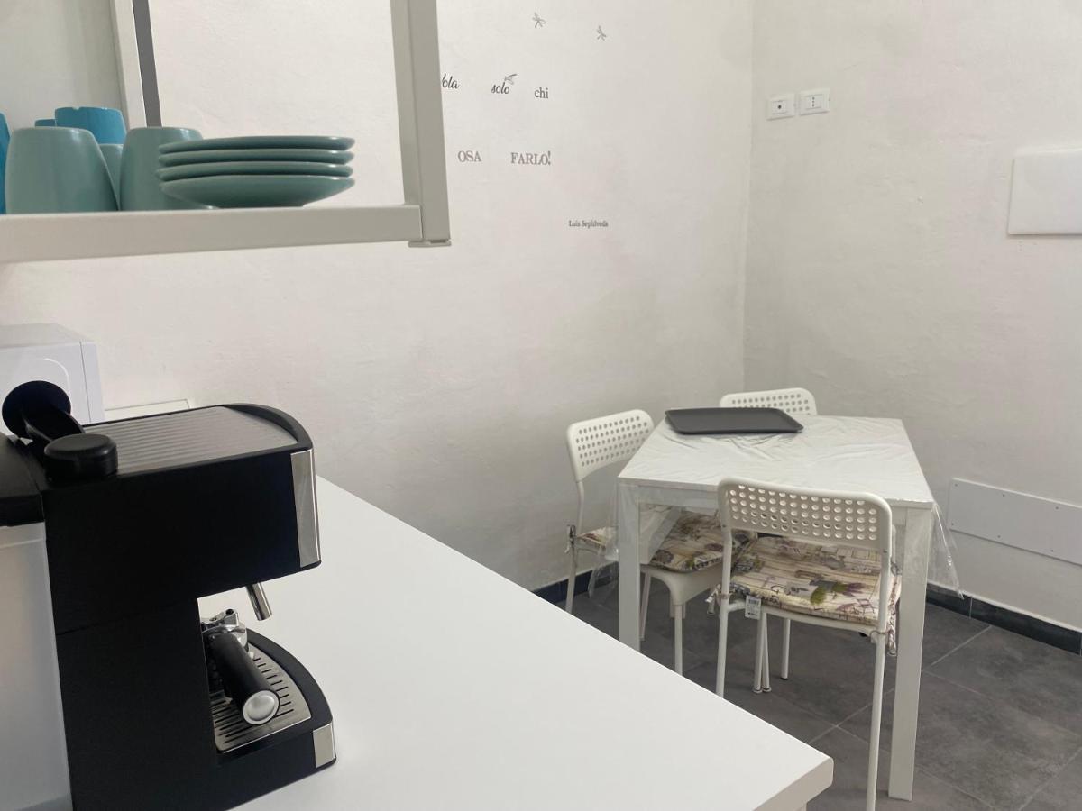 La Petite Maison Usigliano Eksteriør billede